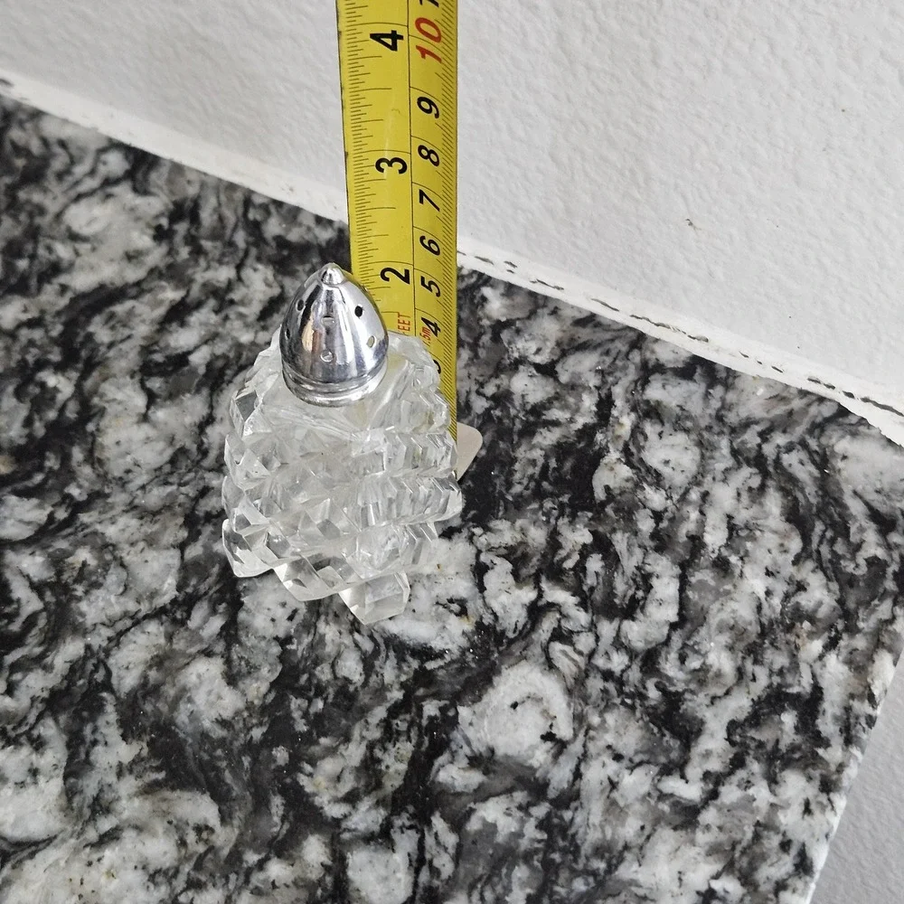 The Unbranded Brand vintage crystal